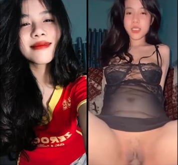 Em gái thân thiết thể hiện sự quyến rũ không ngừng