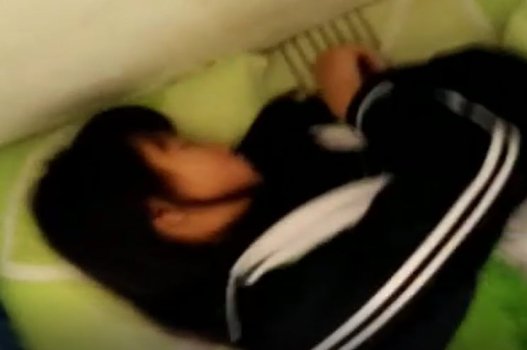 Dẫm đạp bạn học khi gặp mặt để giả vờ ôn thi