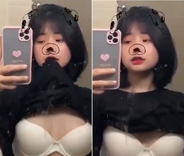 Sinh viên bướm bé nhưng thích khoe